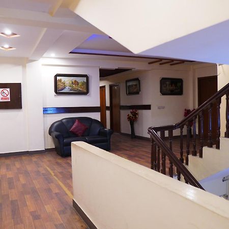 National Hotel Лахор Екстер'єр фото